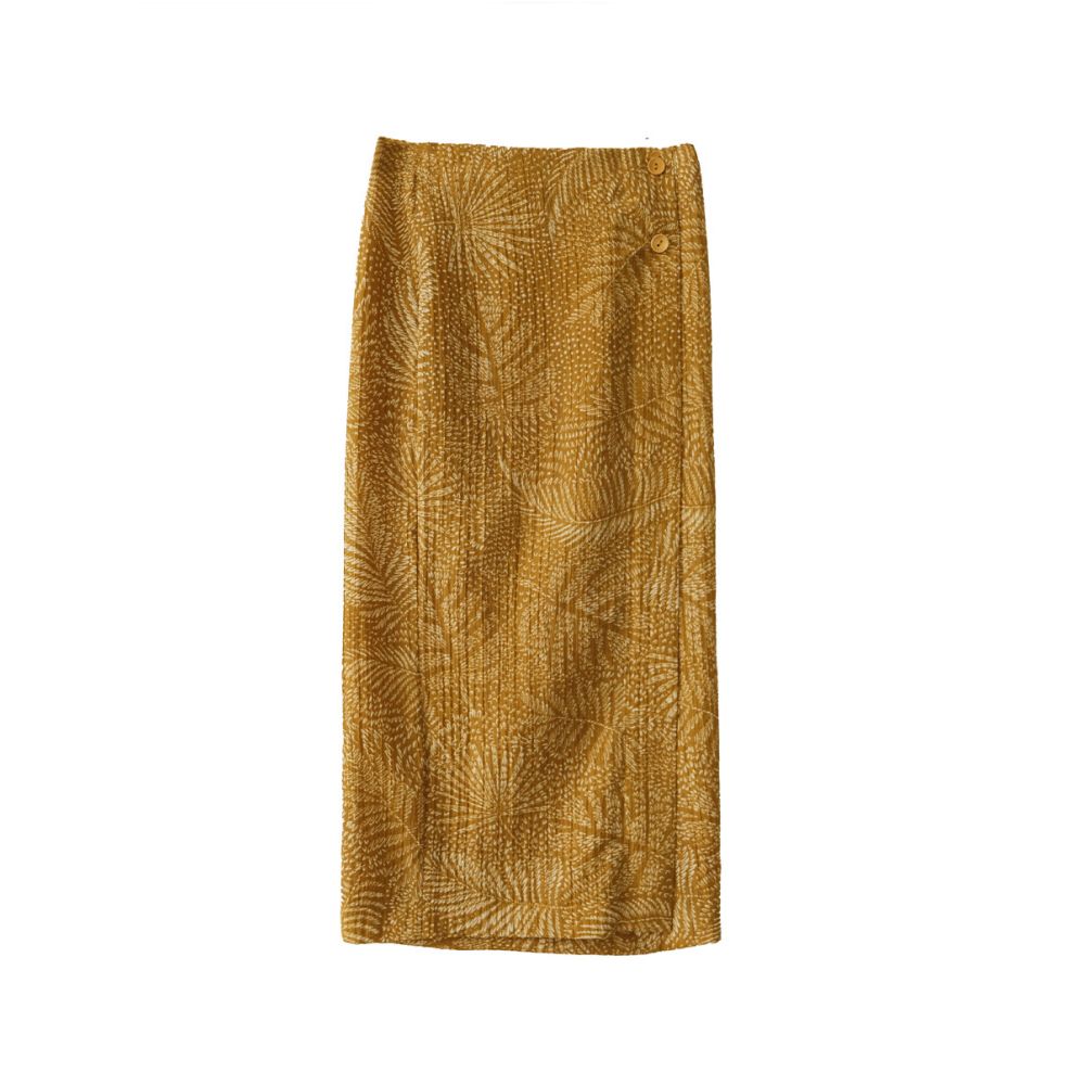 Hurry and grab this Only 20 pieces left in this last batch Resort style printed pure cotton pleated midi skirt with a chic slit and straight cut image 4