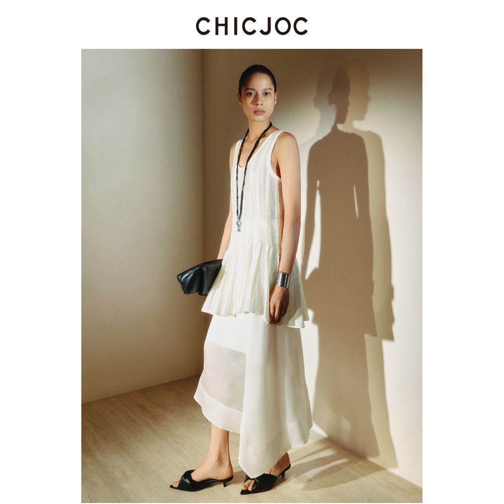 CHICJOC Heavyweight 28mm Double Layer Silk Skirt Long Lightweight Organza Skirt with Slit and Flowing Skirt at an Asymmetrical Hem image 4