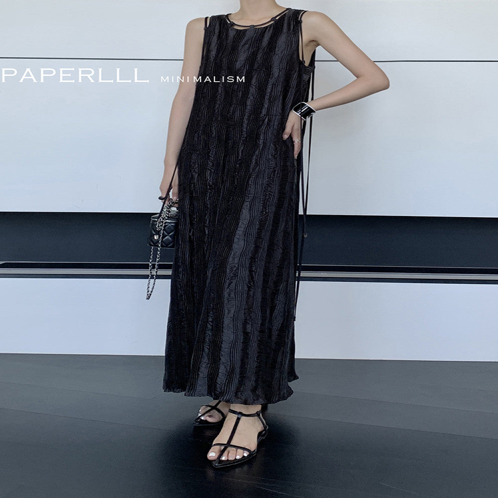 PAPERLLL Xinjian Mandu Weekend Style Wrinkled Sleeveless Dress Loose and Skinny A line Long Dress for Women image 17