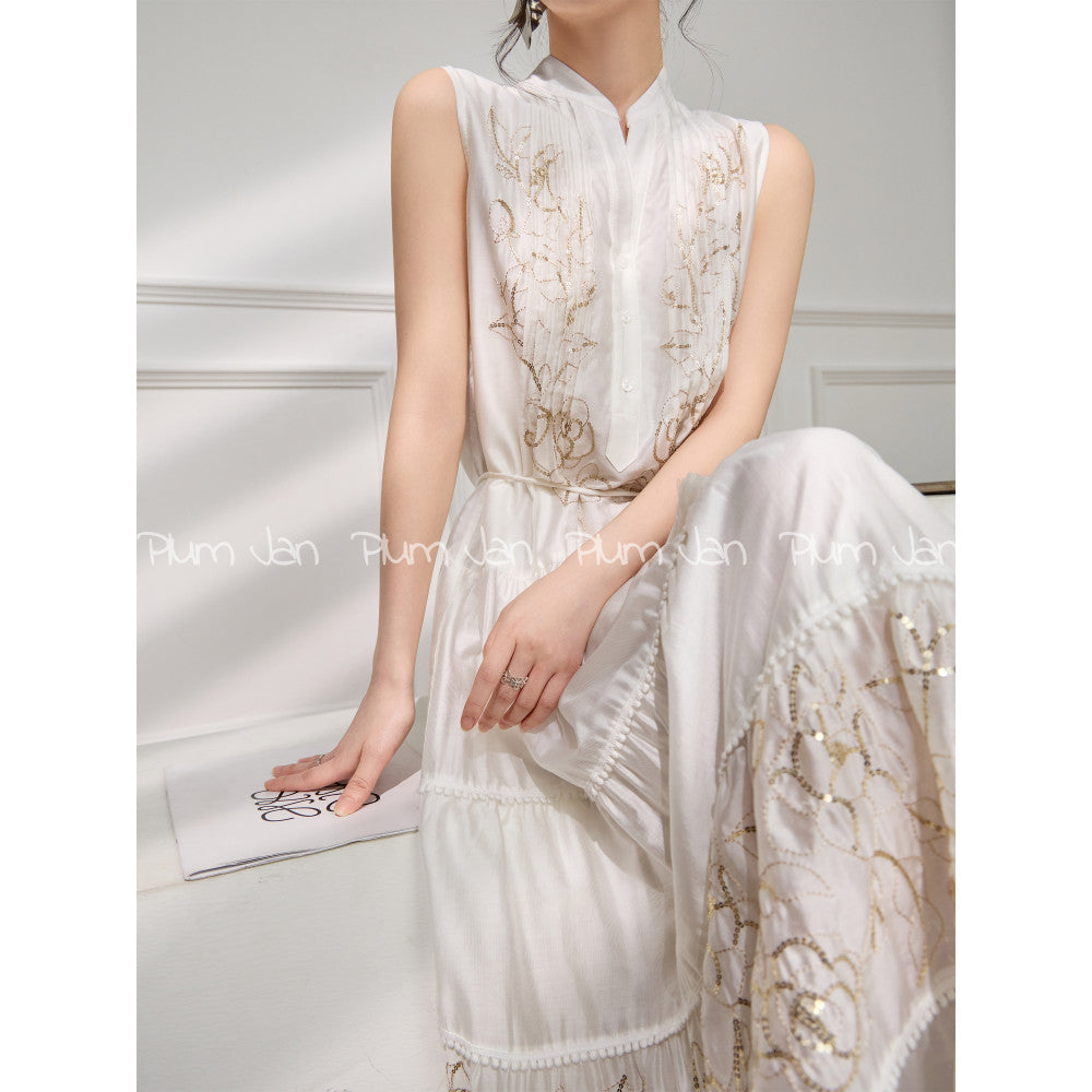 Plum Jan Seaside Outfit Dress Up A stunning white sleeveless stand up collar pleated dress image 13