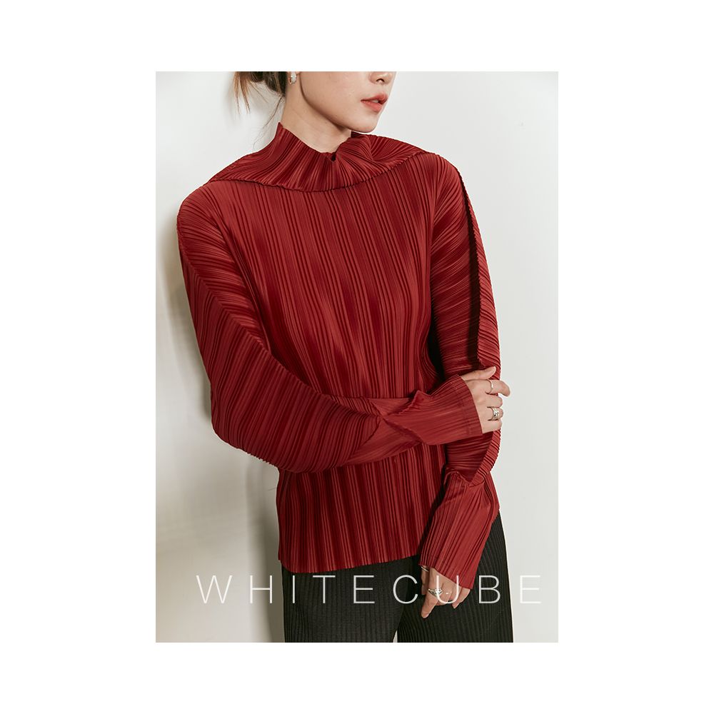2024 Spring and Autumn New Three House Style Folded Long Sleeve T shirt Bottom Shirt Artistic Loose Pleats High Neck Top for Women image 9