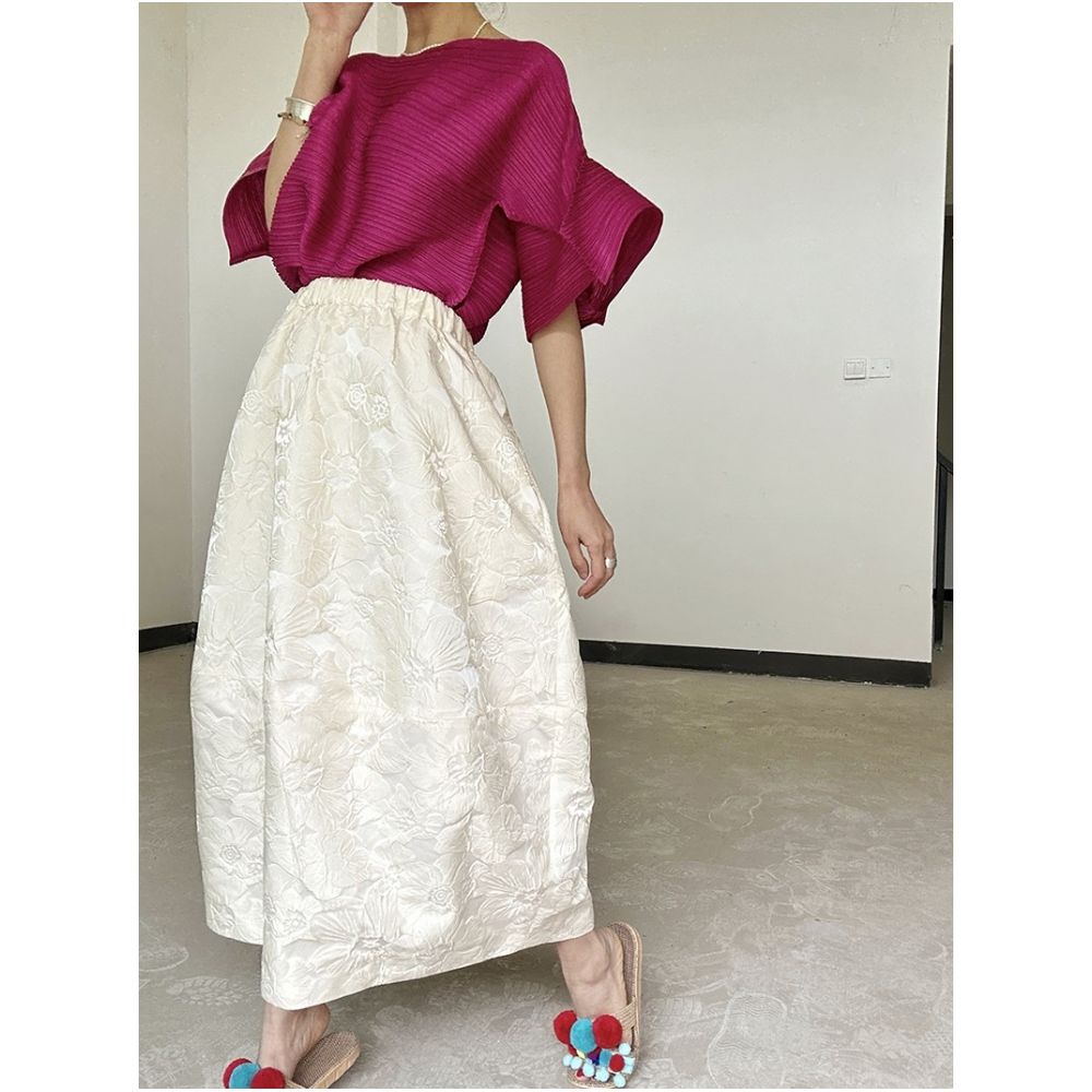BLUE Ydu s original homemade Chinese style three dimensional concave convex flower relief jacquard flower bud half skirt cocoon shaped long skirt image 4