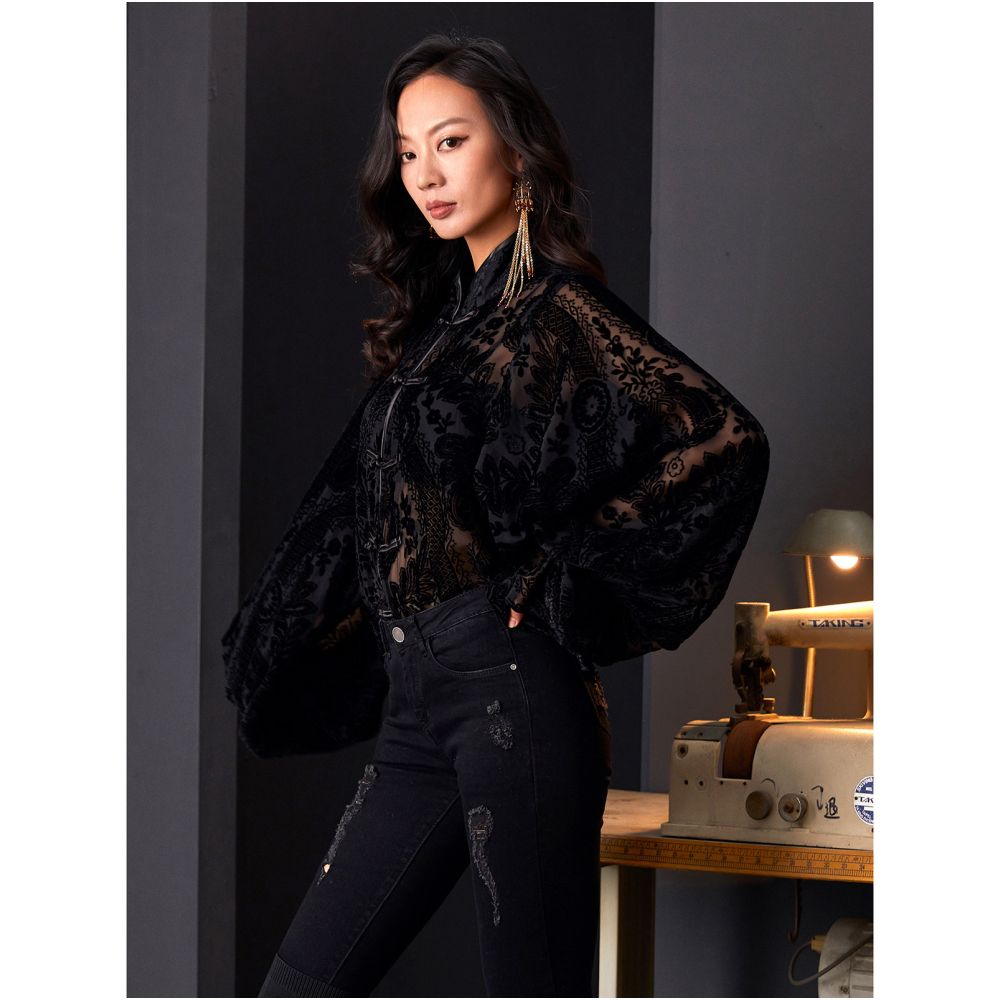 Jiro 2024 original homemade women s clothing niche heart machine design jacquard velvet dark buckle princess sleeve long shirt image 4