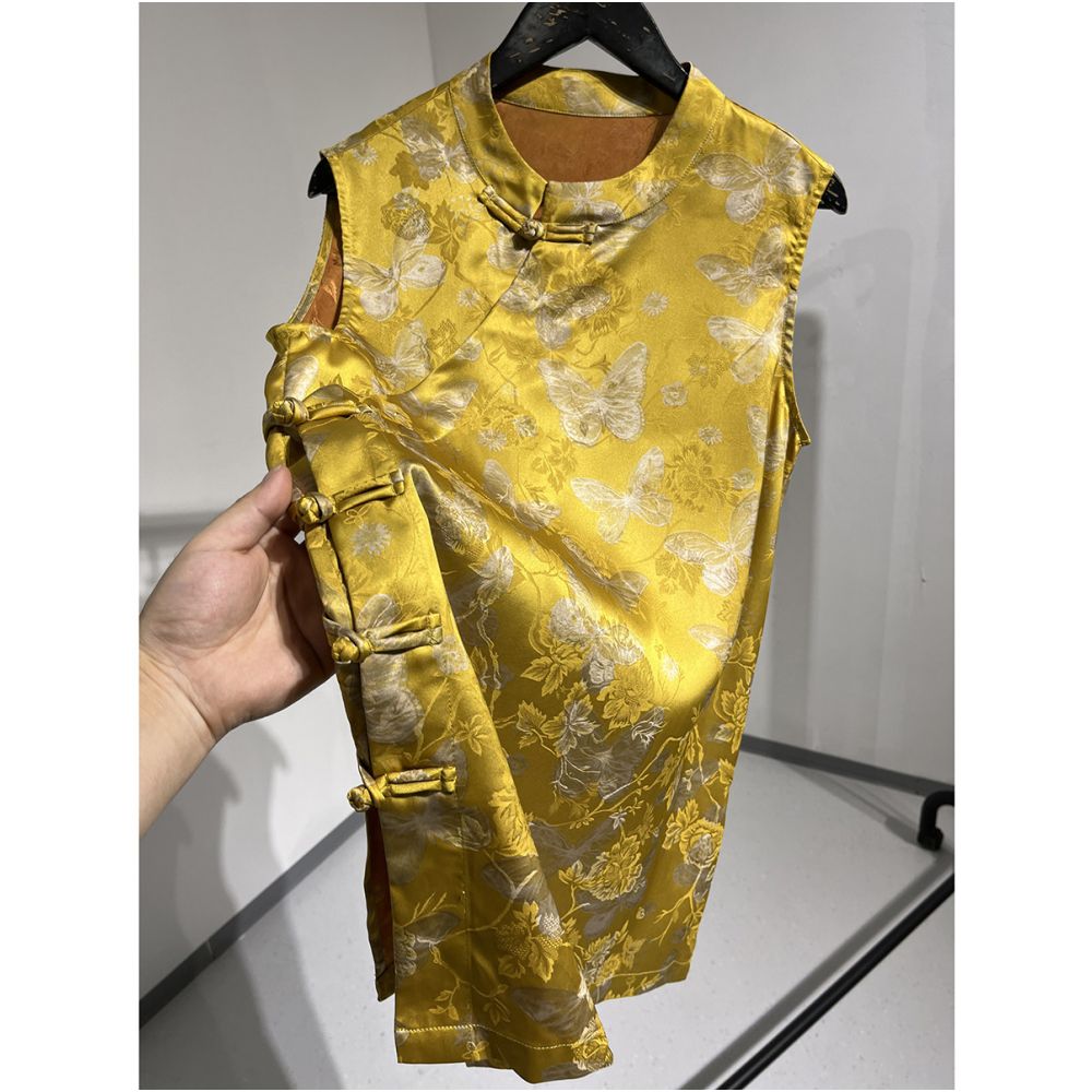 071002F Shiti Store New Chinese Style Yellow Stand Collar Fold Out Button Button Jacquard Satin Loose Sleeveless Shirt Vest image 1
