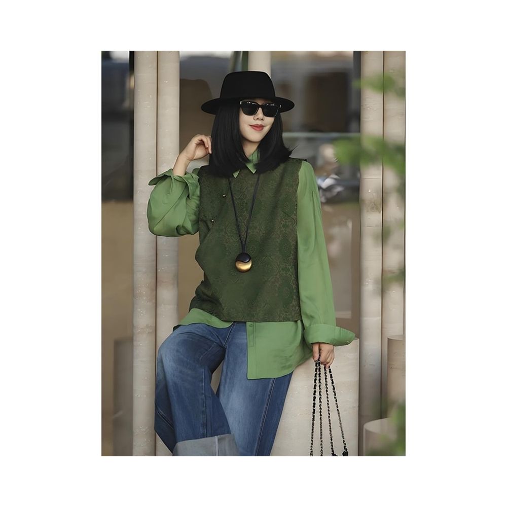 Quqi 2025 Autumn New Style New Chinese Style Age Reducing and Slimming Unique Premium Green Vest Shirt Top Set image 3