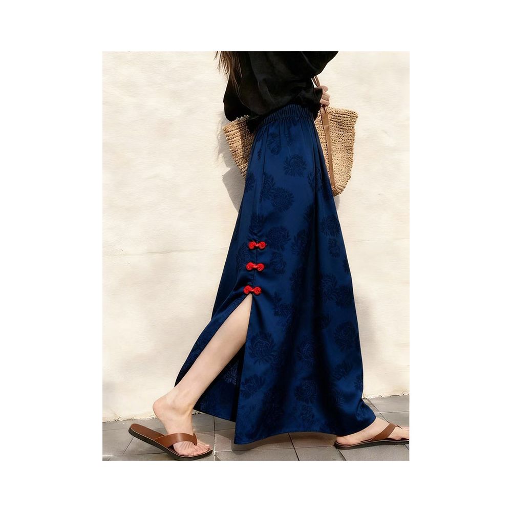 New Chinese style old money style jacquard plate buckle with back slit navy blue half skirt for important occasions beautiful skirt for children in autumn and winter image 2