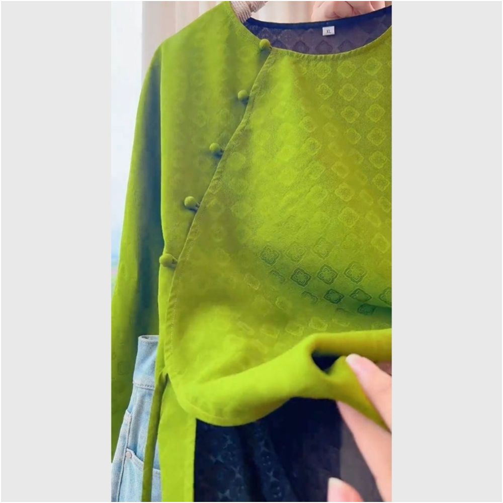 New Chinese style green jacquard shirt for autumn 2025 new and improved Tang style shirt with slanted collar and lace up young fragrant cloud yarn top image 4