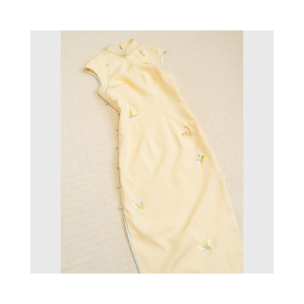 New Chinese style women s yellow stand up collar butterfly embroidery sleeveless qipao skirt summer petite temperament slit dress image 5