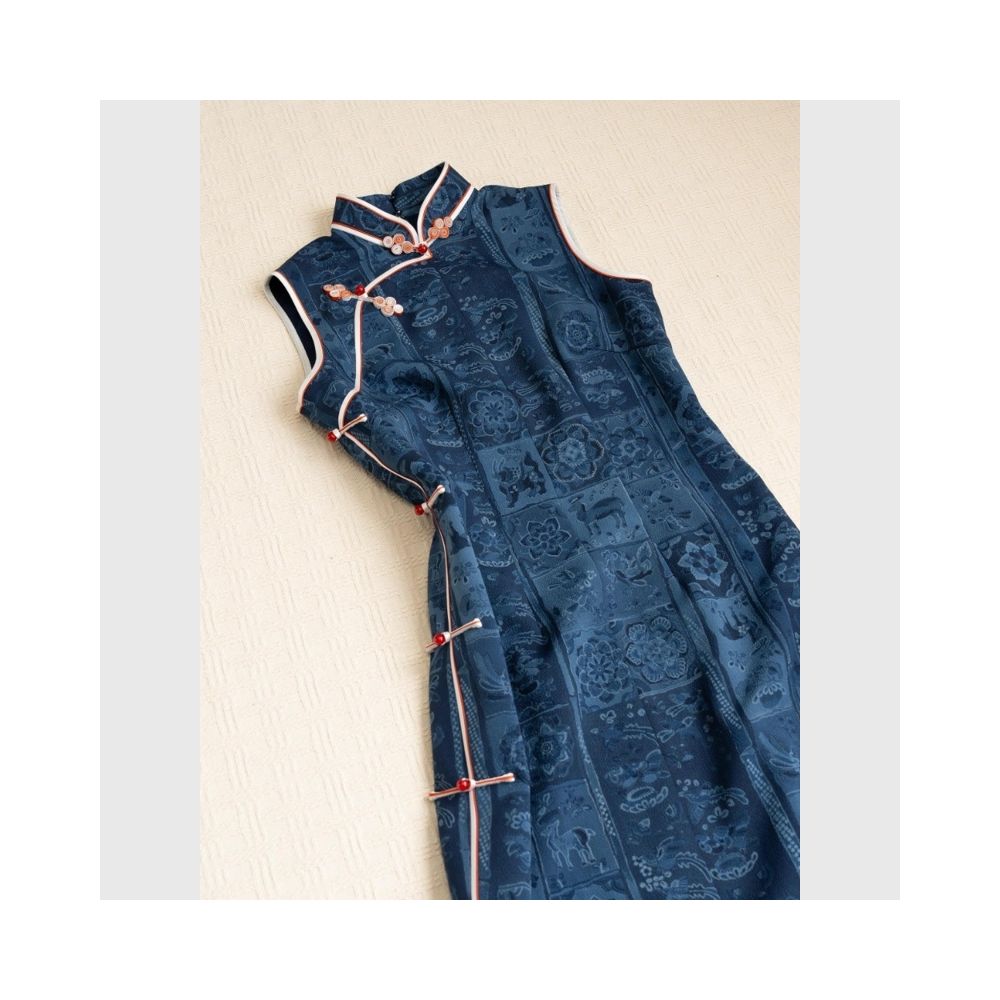 New Chinese style women s dress with blue stand up collar slanted placket buttoned jacquard sleeveless cheongsam summer petite absolutely American style dress image 3