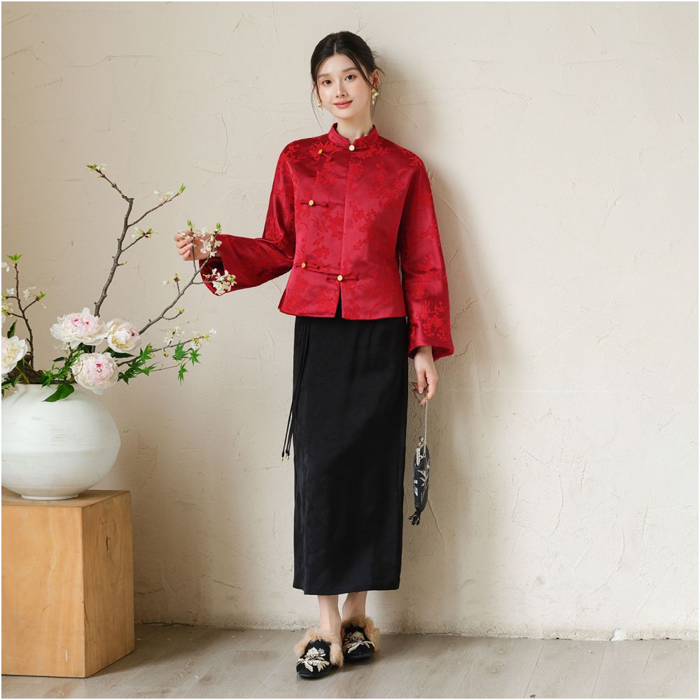 Chuchan Intangible Cultural Heritage Zhangrong Satin Coat for Women 25 Winter New Style Noble New Chinese Style Cotton New Year Coat with Velvet Flowers image 3