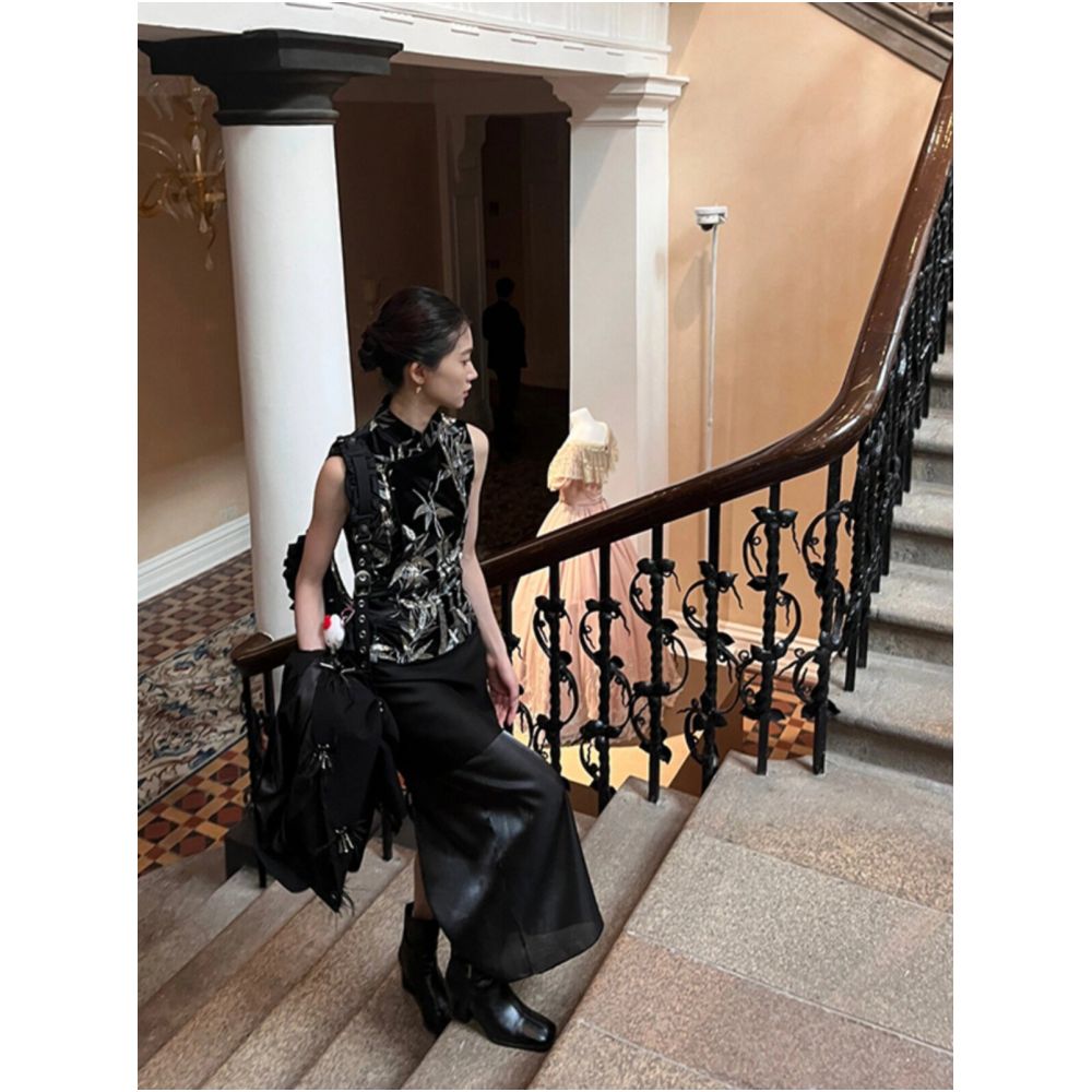 New Chinese style retro sleeveless vest vest vest women s summer outerwear tight fitting heavy industry bamboo print stand up collar top image 2