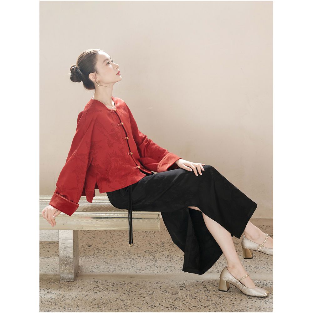 New Chinese style Chinese style top for autumn and winter new red jacquard New Year s robe high end and luxurious women s jacket image 4