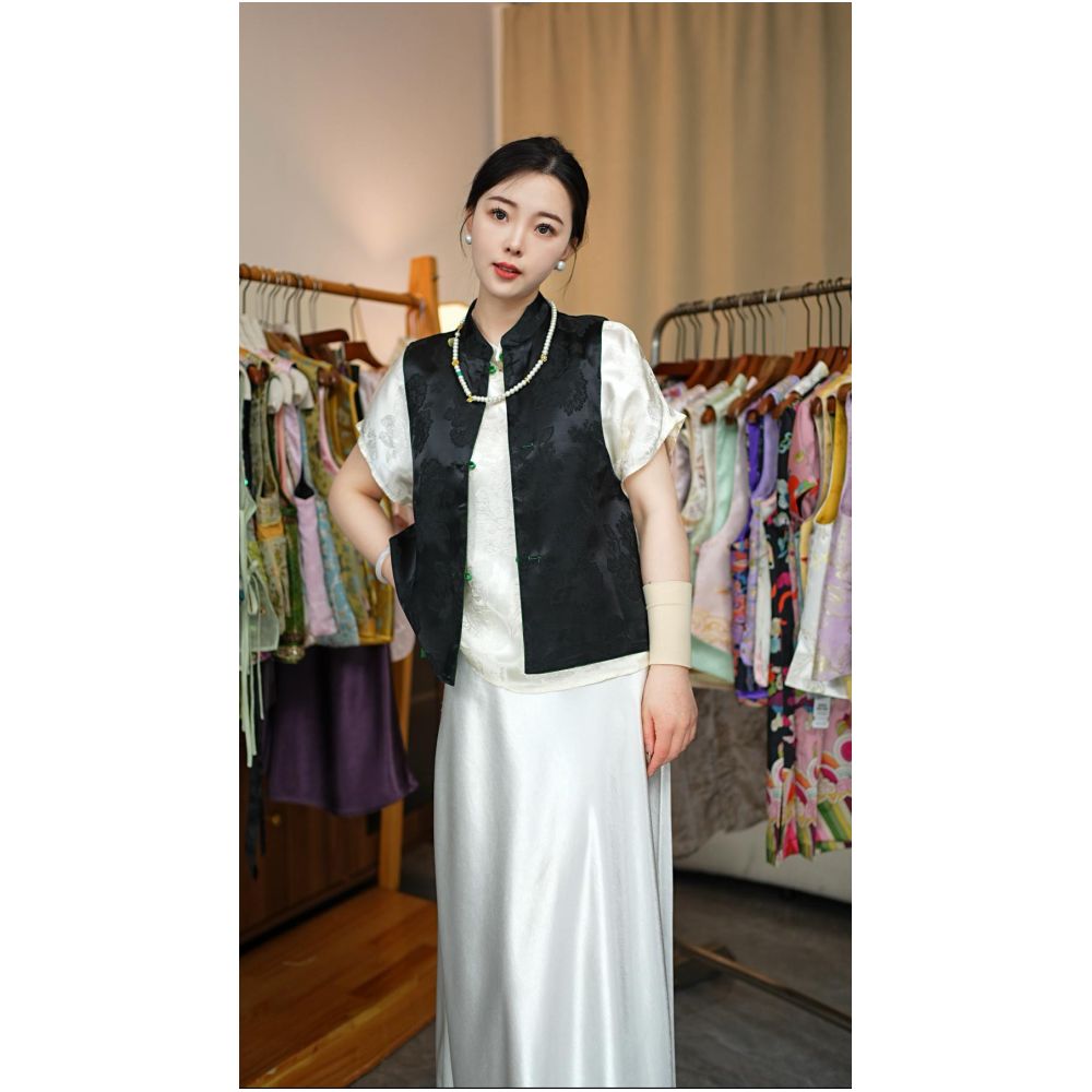 2025 New Chinese style Retro Jacquard Vest Summer New Style Stand up Collar Buckle Short Sleeve Chinese style Classical Top image 1