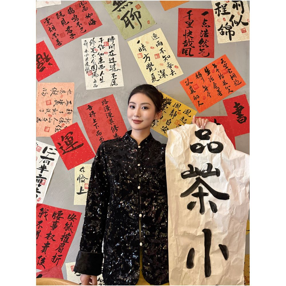 Red sequined coat women s new Chinese style heavy industry embroidery improved Tang style cotton jacket cotton jacket top for Christmas and New Year s Eve image 4