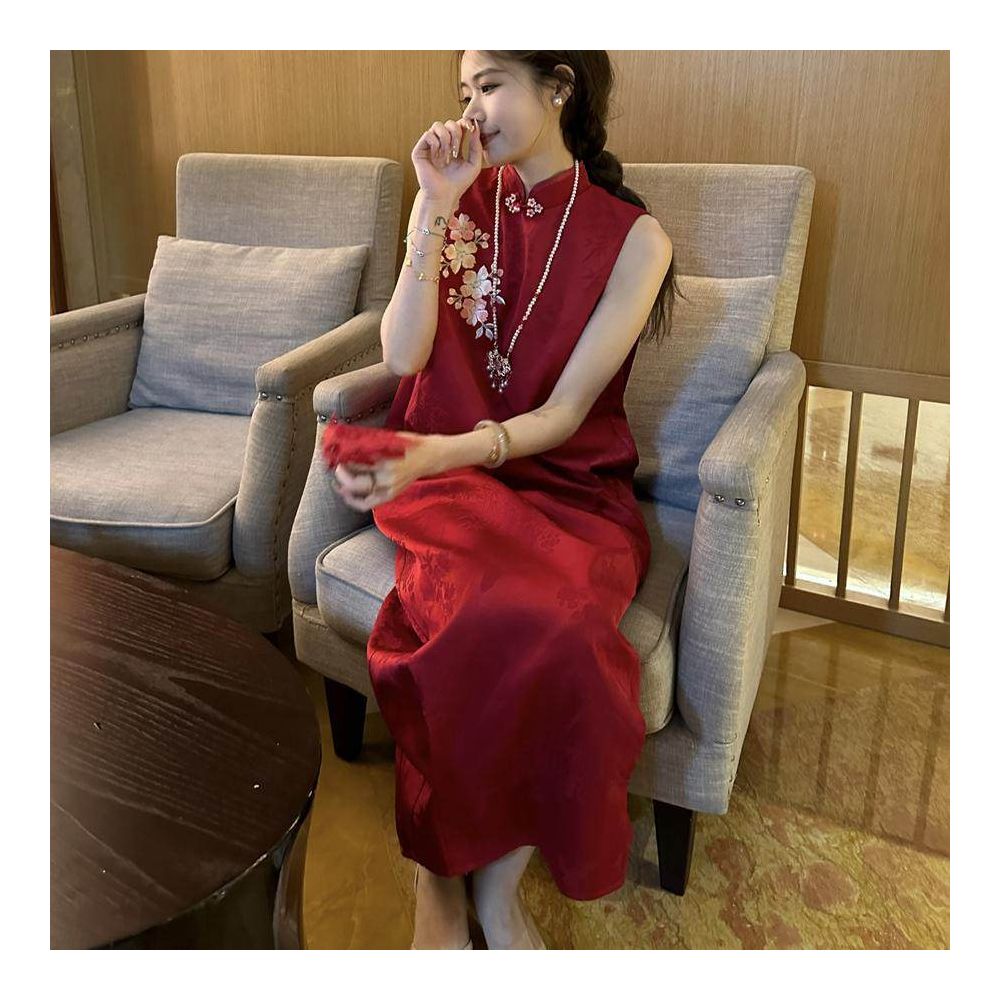 Improved cheongsam women s wedding engagement dress light luxury niche high end toast bride s new Chinese style foreign style dress image 5