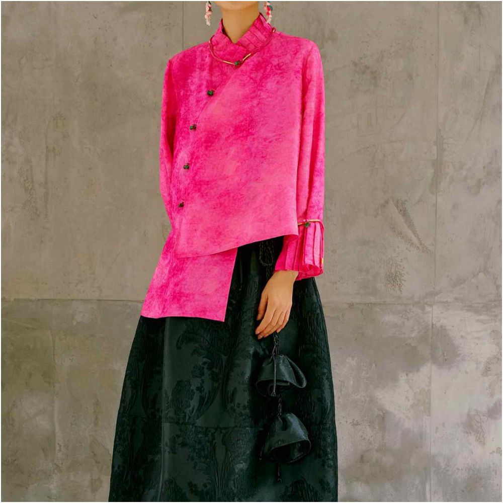 ASAYA5979 – Emerald Heritage Silk Blouse 💚✨