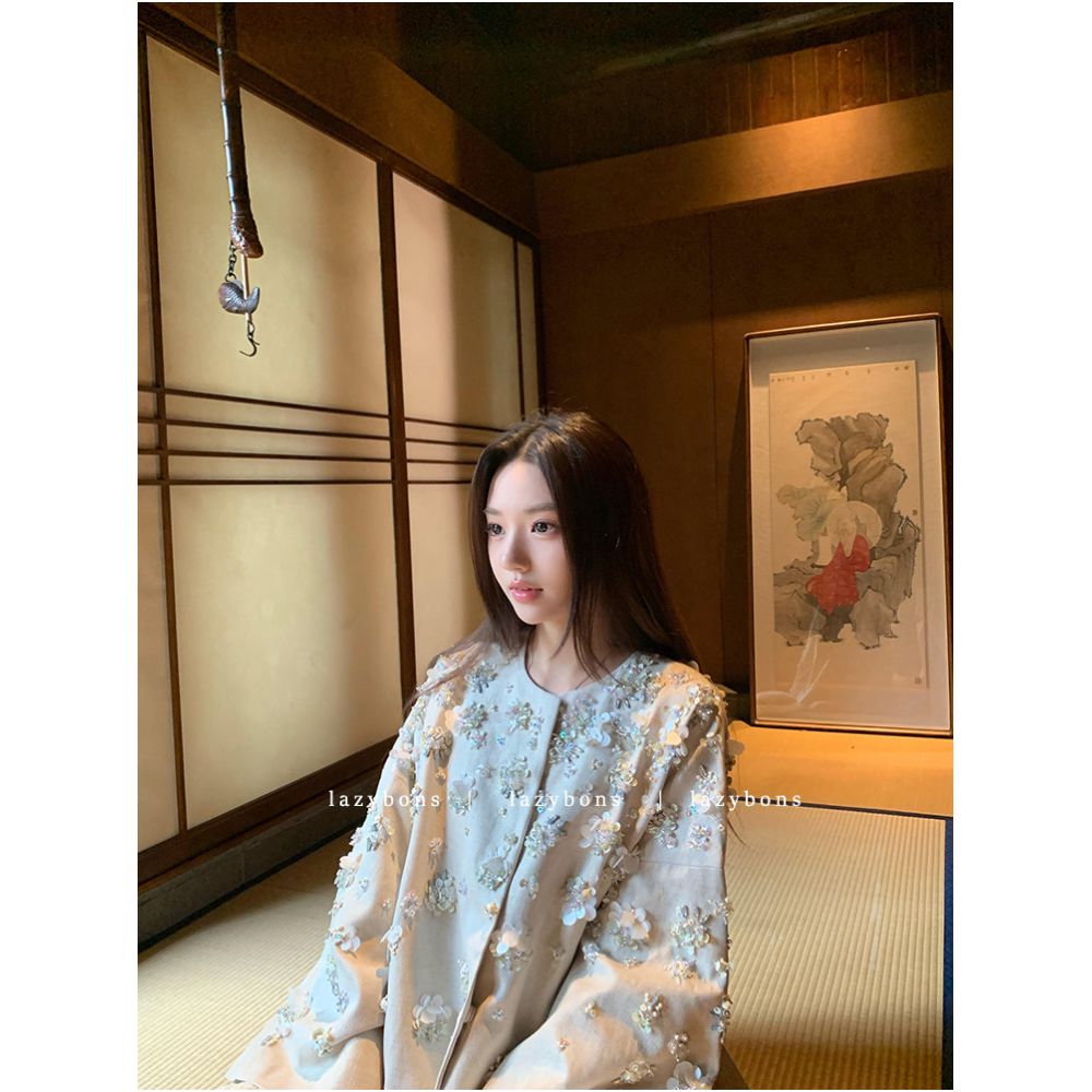 New Chinese style short jacket for women in autumn and winter light luxury high end and luxurious exuding the temperament of a noblewoman Heavy duty beaded embroidered cloak with Chinese style embroid image 1