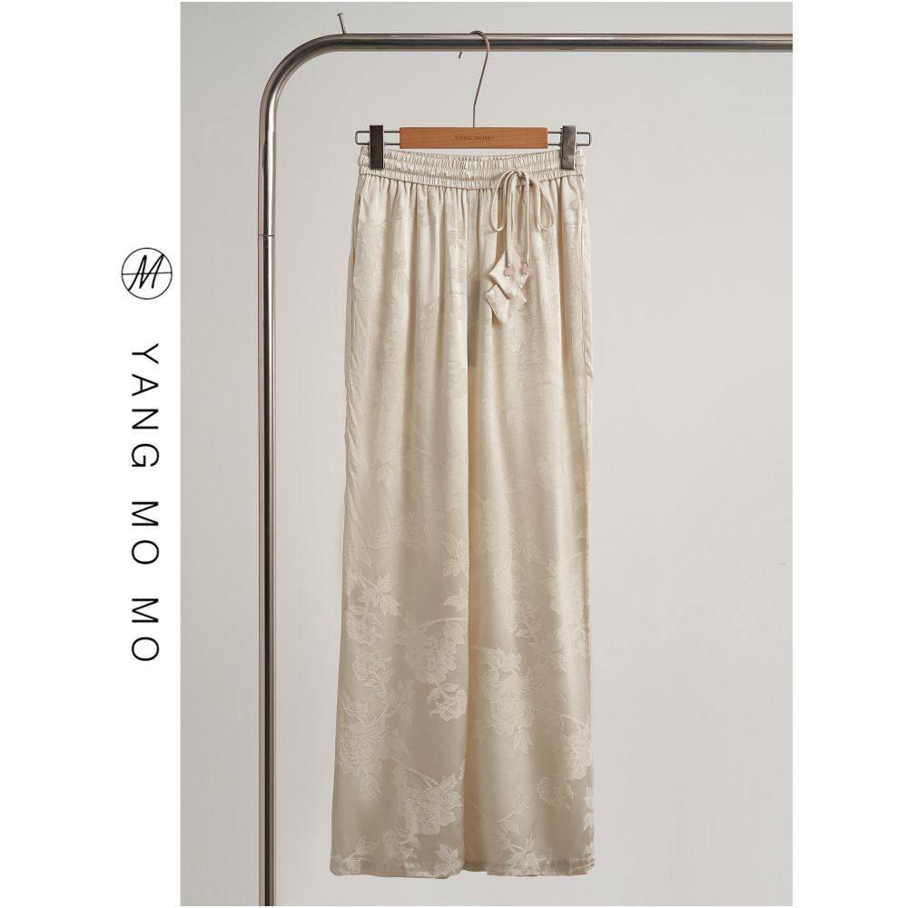 New Chinese Retro Style Commuter Suit with Heavy Embroidery Stand Collar Sleeveless Vest and Straight Leg Pants 2025 Summer New Women s Clothing image 2