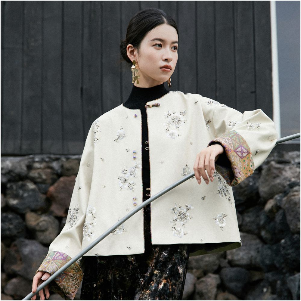 Know anytime anywhere 丨 Tibetan brocade fabric 丨 New Chinese handmade nail bead embroidered leather jacket for women image 3