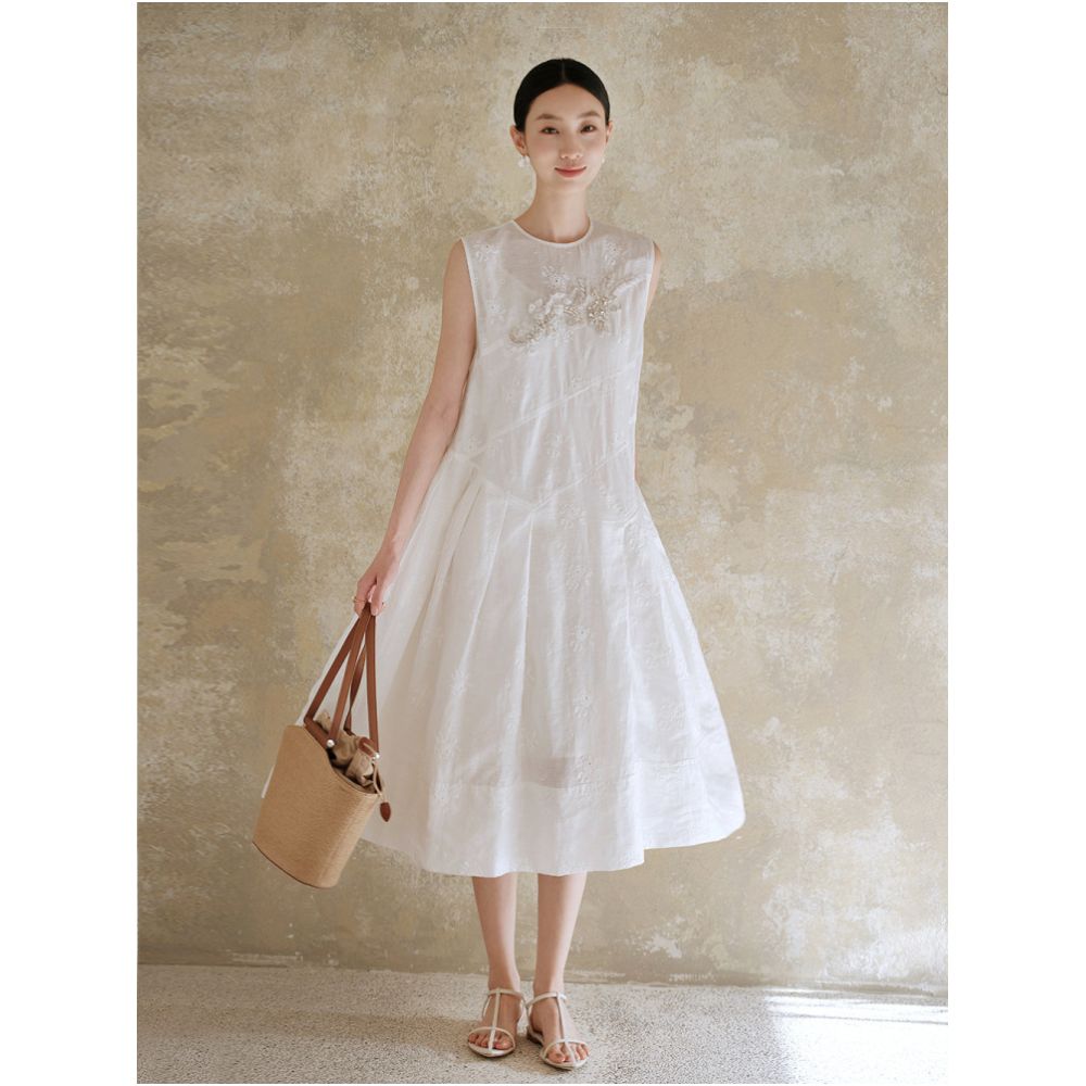 Jiaqi Ruixi 100 linen embroidery heavy duty nail bead three dimensional European embroidery temperament girl sleeveless elegant dress image 1