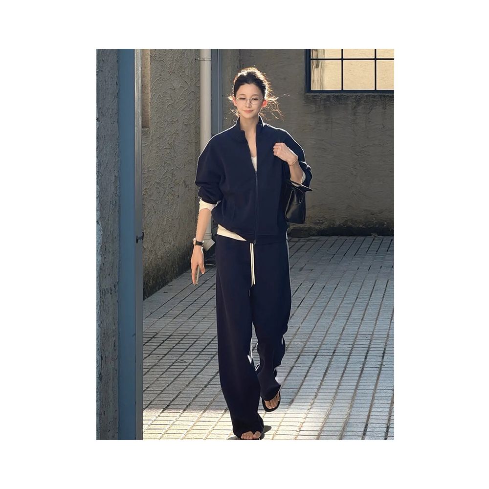 Old money style outfit high end casual hoodie set women s spring and autumn American sportswear two piece set small fragrance style age reducing image 1