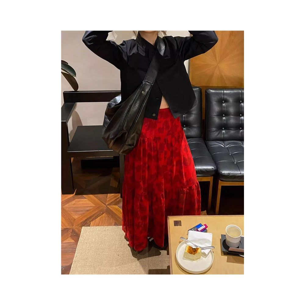 25L18 French Retro Red Printed Half length Skirt with Female Atmosphere High Waist Slightly Transparent Covering the Hips A line Splicing Cake Skirt image 5