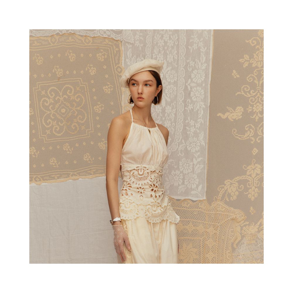 Deplumer Mist Moon White Hollow Embroidered Hanging Neck Tank Top Strap Pants Children s 25 Summer New Collection image 3
