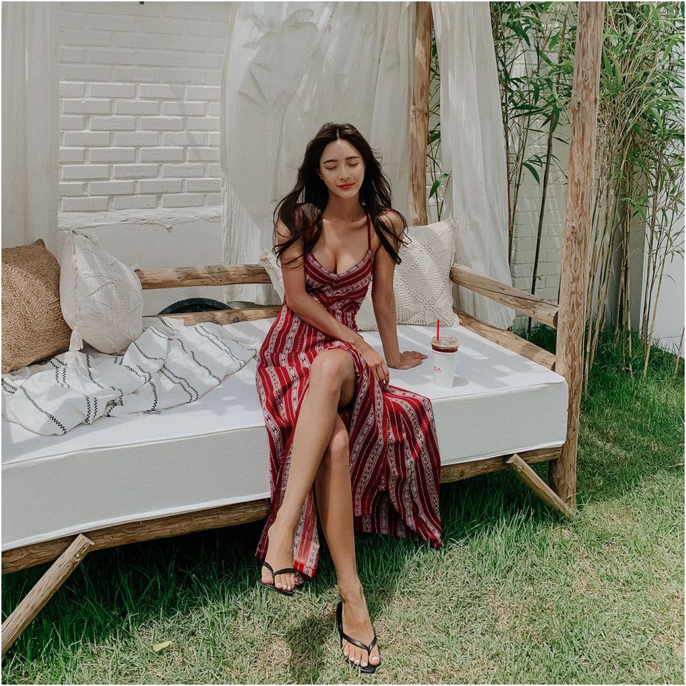Ethnic style printed vacation dress for women beach tourism backless beach dress back strap slit over knee long dress image 1