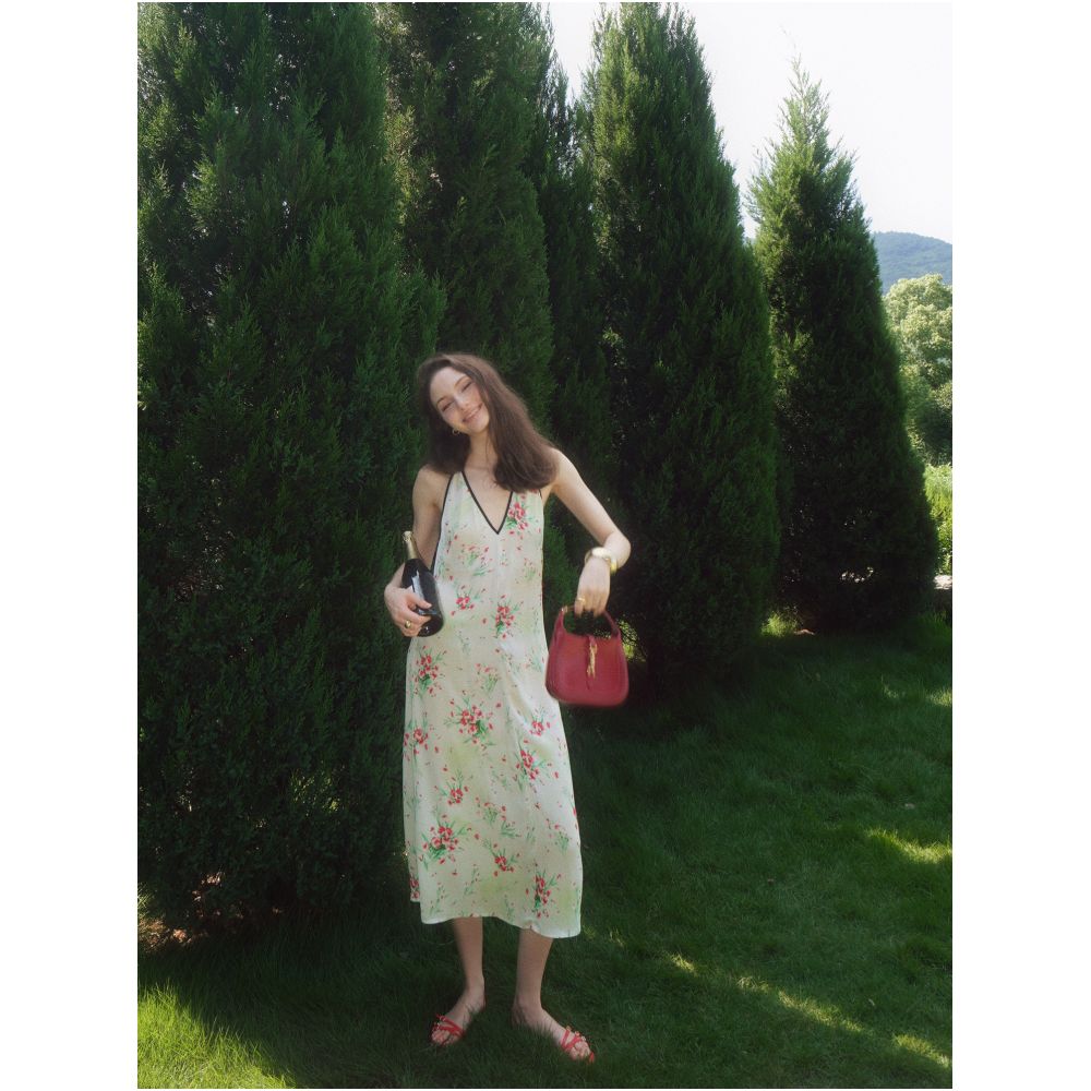 Bettychow Vintage Paris Printed Hanging Neck Long Dress Fashion V neck Temperament Medium length Skirt image 2