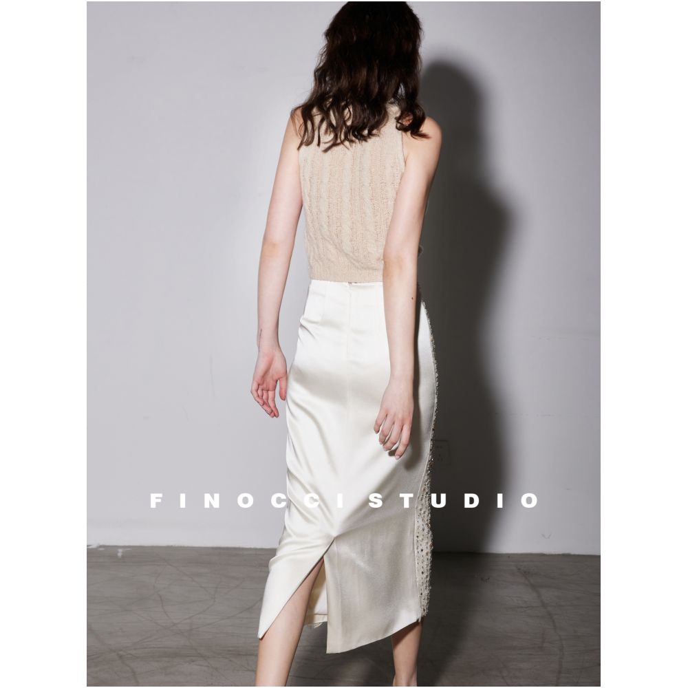 FINOCCI Colored Gemstone and Diamond Embroidery Double Layer Thickened High Density Satin Skirt Exuding Elegance and Nobility image 3