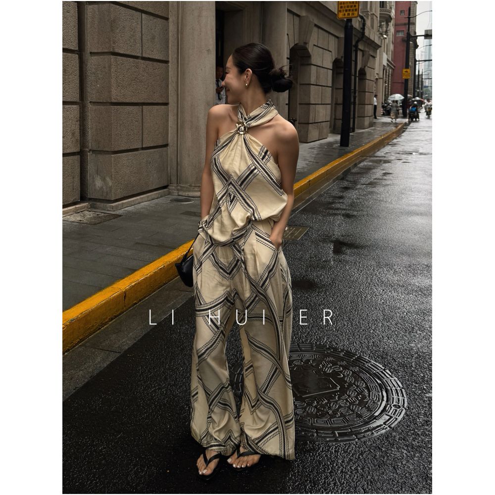 LiHuiEr 李慧儿 Twilight Street Corner Halter Neck Camisole Top for Women Summer Outerwear High End Sleeveless Vest image 1