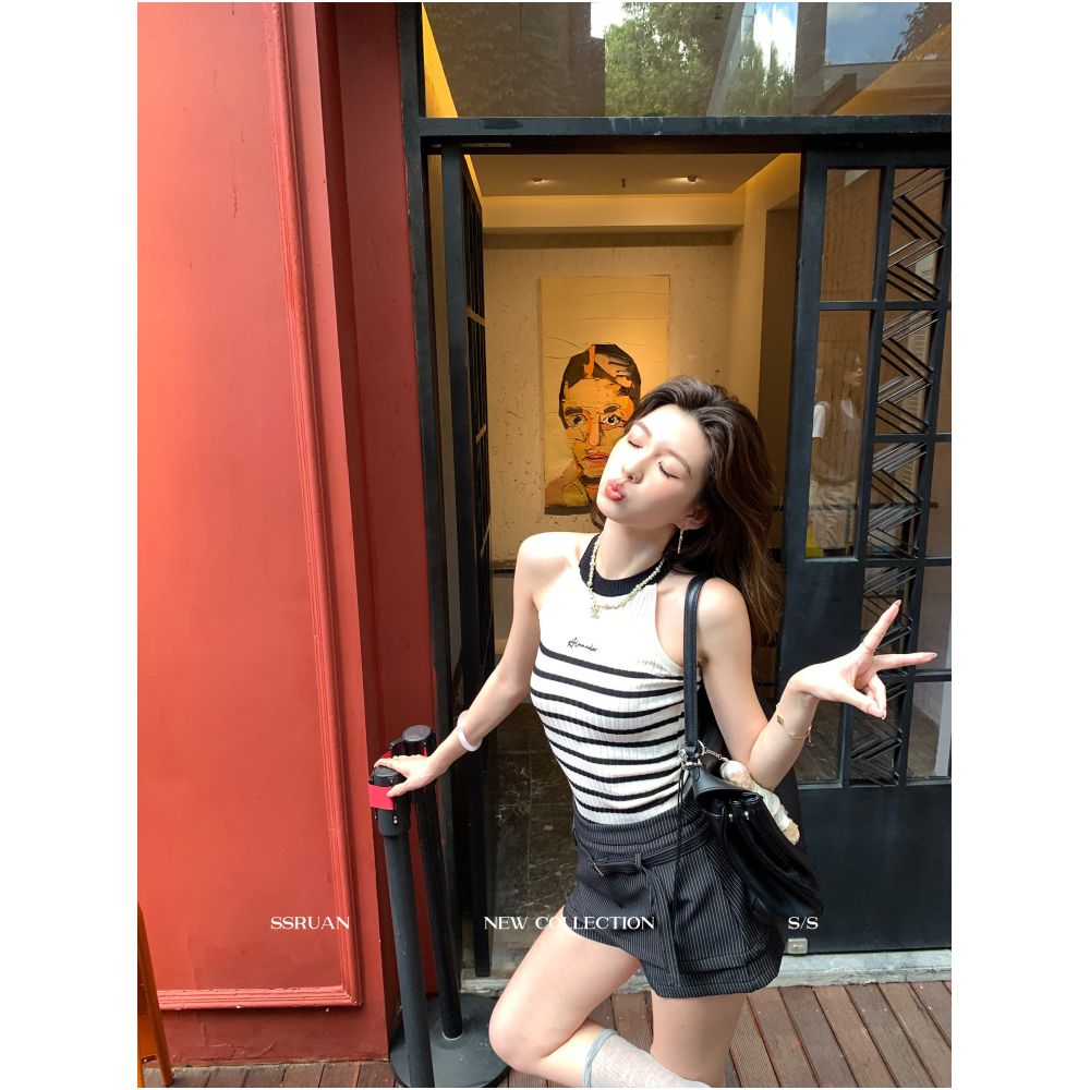 seoi Da Fan Women s Summer Vest Top with a French Chic Style Slim Fit Knitted Sleeveless Camisole image 1