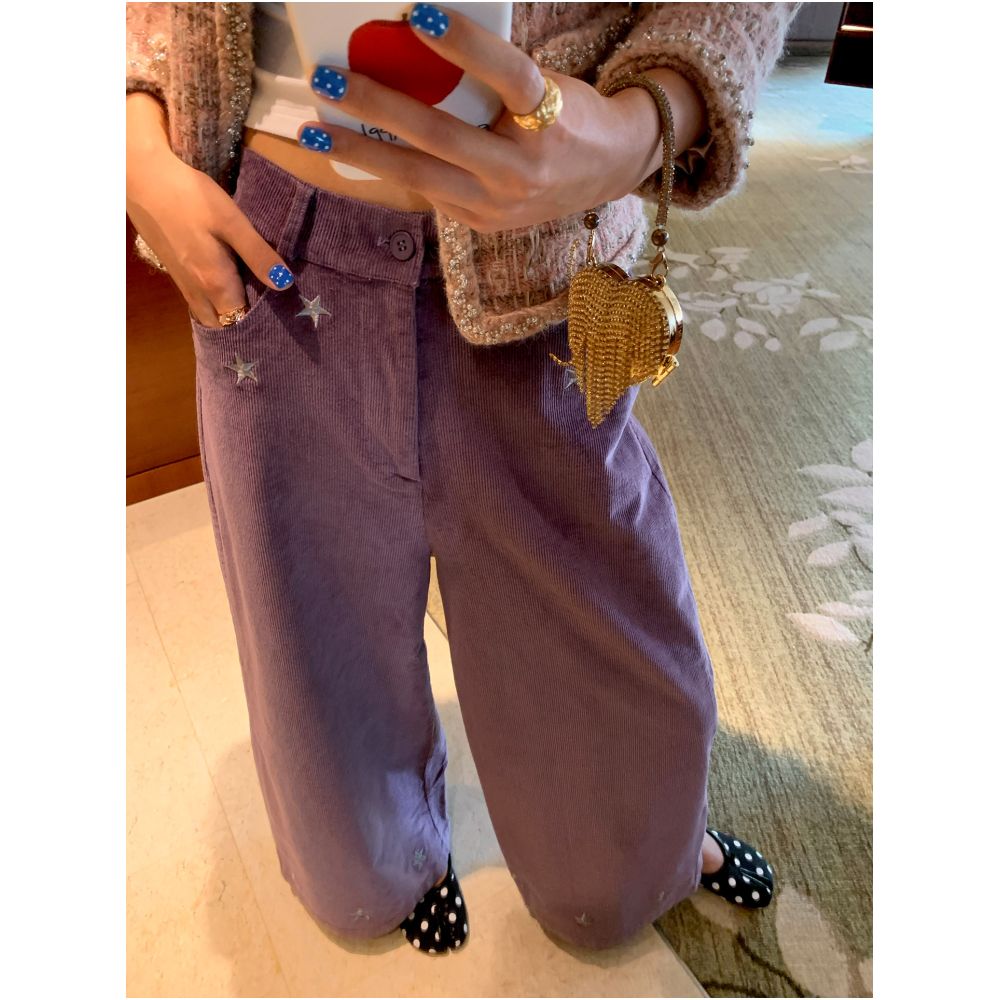 Jin Yuhua s super cute early autumn pants 2025 new style corduroy wide leg pants perfect for petite figures image 1