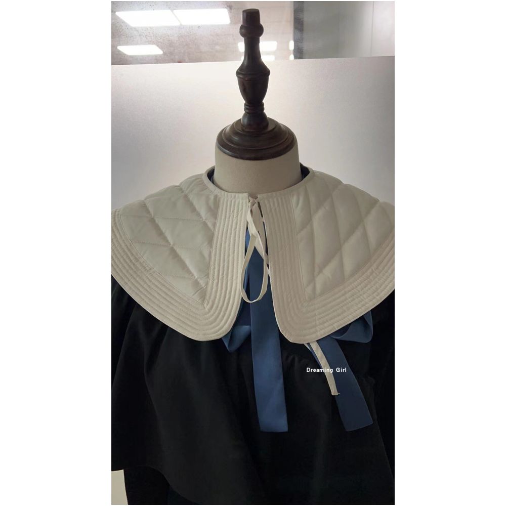 ASAYA6524 – Classic Quilted Collar Cape 🤍🪡