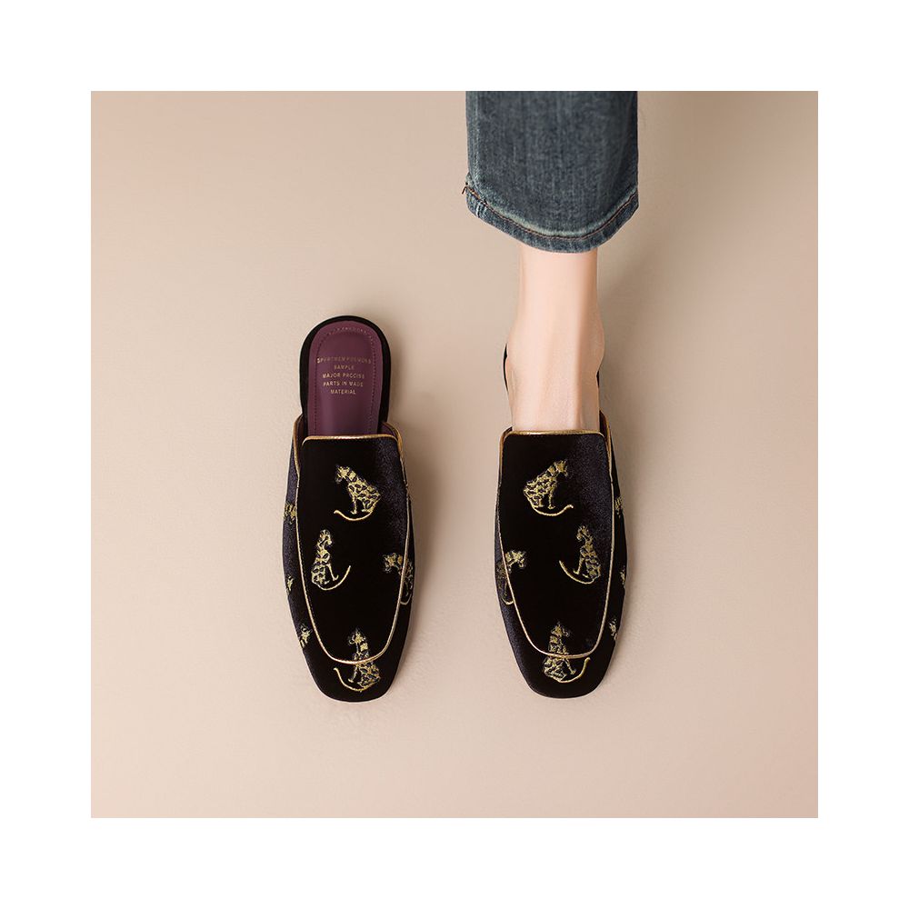 Diao er Little Cheetah Women s Summer Cloth Embroidered Flat Mules Closed Toe Half Slip Sandals image 2