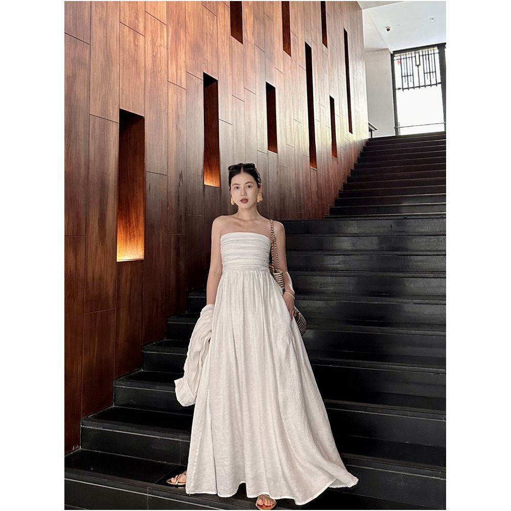 CML Free spirited Romantic Natural image 1