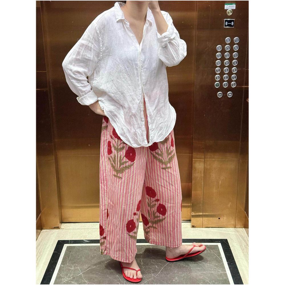 Early autumn relaxed and casual style retro pastoral vacation look lightweight floral print striped wide leg pants for women image 5