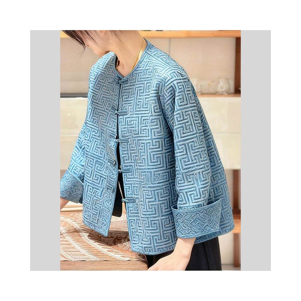 New Chinese style Chinese style super beautiful early winter jacket 2025 autumn and winter new style this year s popular explosive retro top for women image 2