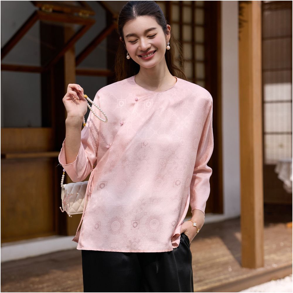 Feiyitang silk pressed silk round neck top for women in spring Chinese retro style artistic improvement women s loose cheongsam Tang style image 3