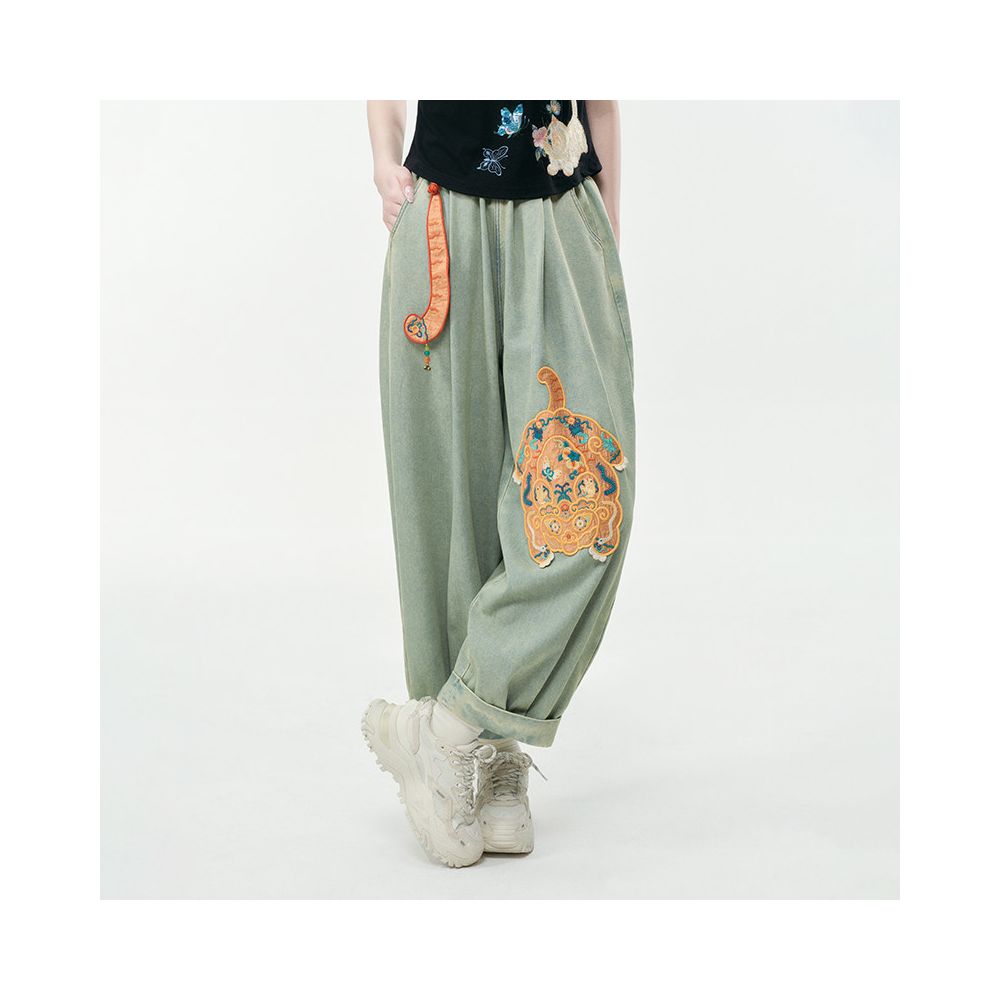 ASAYA6723 – Jade Guardian Embroidered Denim Pants 🐯