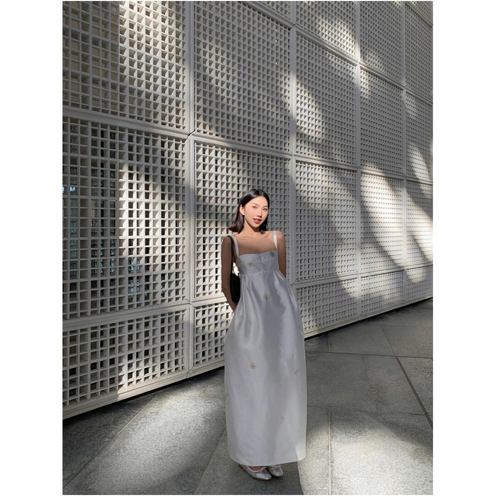 AN Maiden High End White Dress for Women Summer French Tea Break Style Printed Fit Square Neck Spaghetti Strap Long Dress image 2