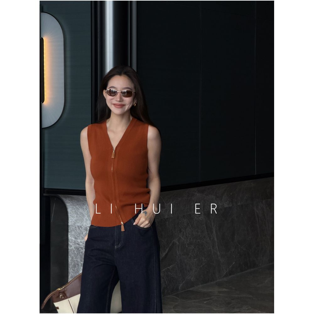 LiHuiEr Italian time difference light hearted high intellectual vest knitted tank top sleeveless cardigan image 2