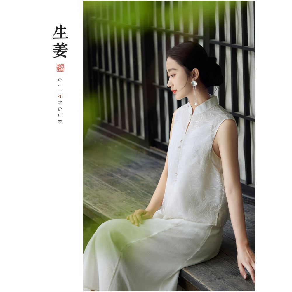 Ginger Yun Kou New Chinese Style Original 2026 Summer New Arrival Auspicious Cloud Embroidered Mulberry Silk Chinese Style Vest 31532403A image 0