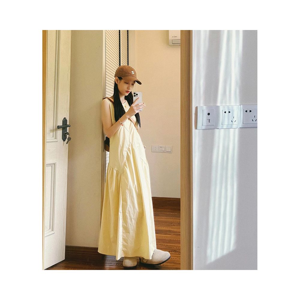 French style sleeveless vest dress new summer 2024 design fitted waist long dress gentle and sweet image 0