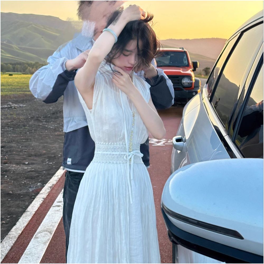 Ti Ti Ti Ruosu Two Piece Set in Vintage Style Made of Ramie Featuring a White Dress with a Fitted Waist and an Exclusive Elegant Long Dress for Women image 0