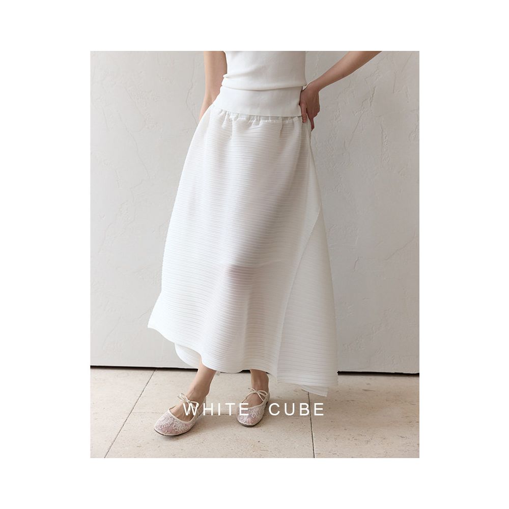 ASAYA7034 – White Cube Ethereal Pleated Skirt 🤍🦢✨
