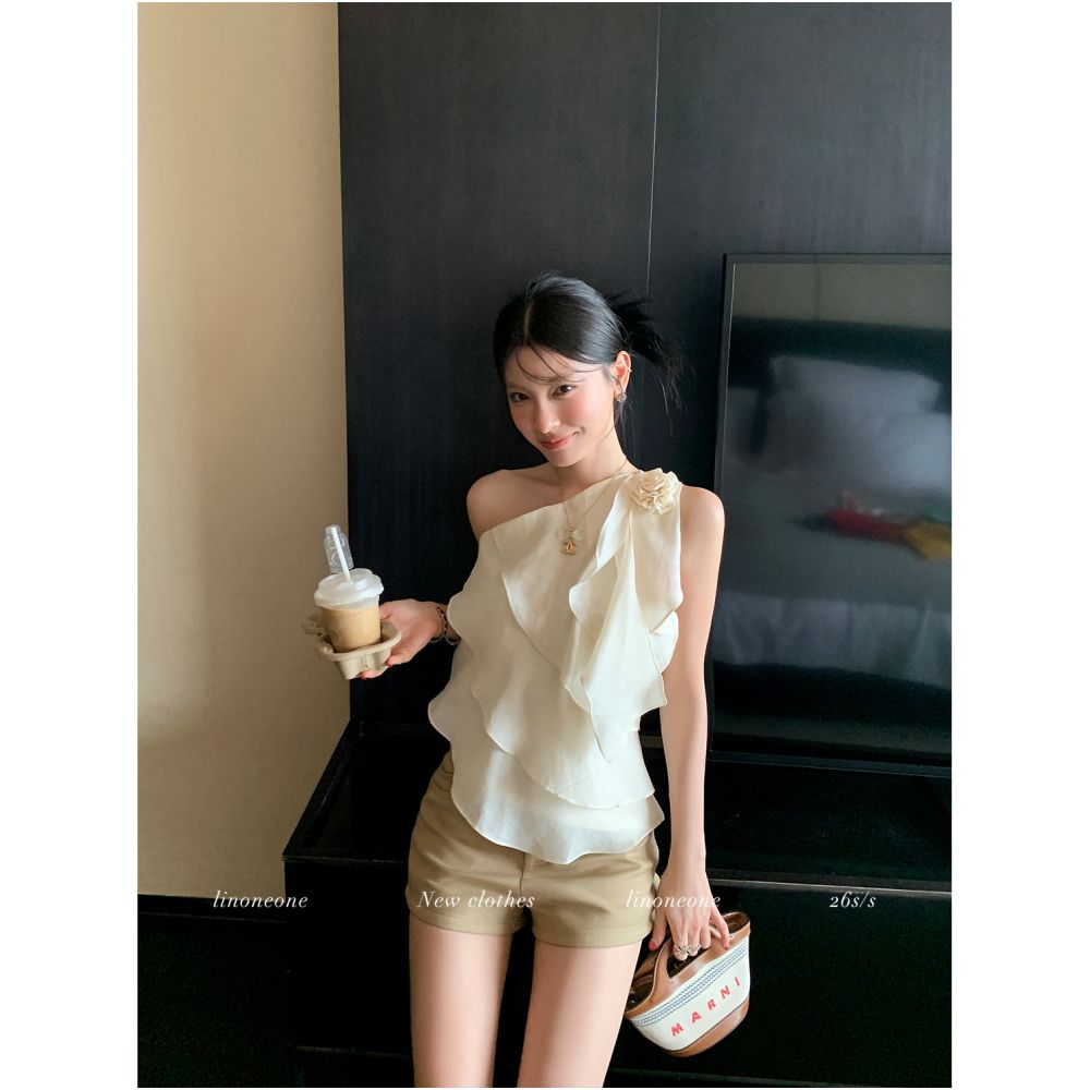 ASAYA7065 – Blossom Cascade One-Shoulder Top 🌸🤍