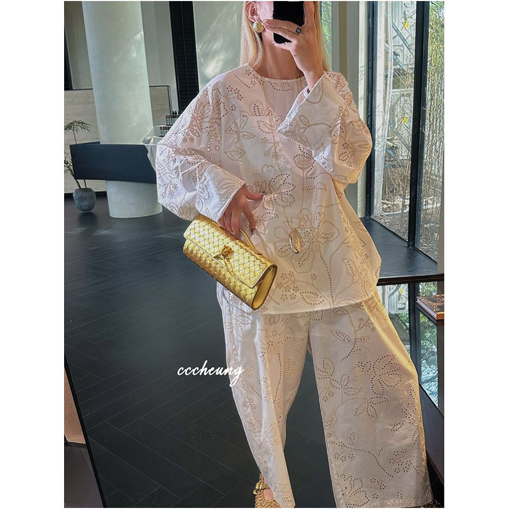 Xi Yixi Qingzhuiying Original French Relaxed Style Hollow out Print Shirt and Cropped Pants Set 6DA V8005 image 0