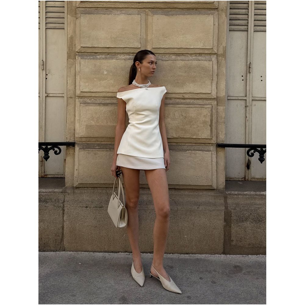Eenkcos s new off shoulder vest with a sophisticated and elegant style featuring a unique casual solid color and slim fit perfect for commuting image 2