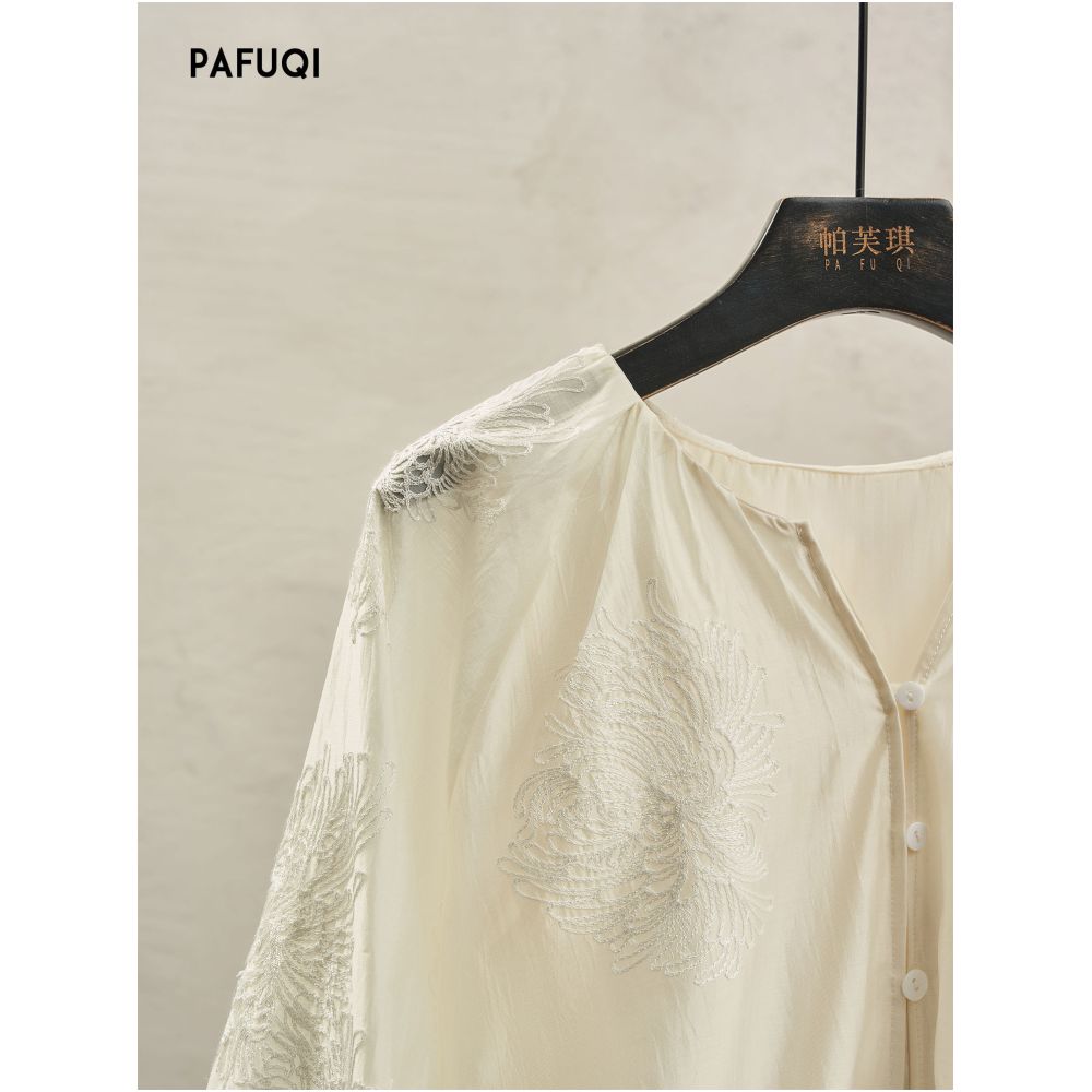 New Chinese style V neck shirt with hollowed out design tassels and floral embroidery a traditional Chinese style women s clothing new spring summer 2026 style image 1